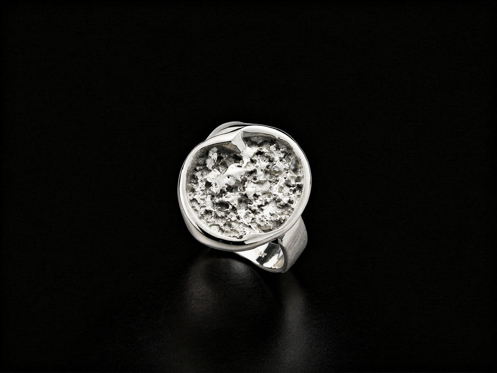 925 sterling silver ring with oval druzy-style gemstone, top view