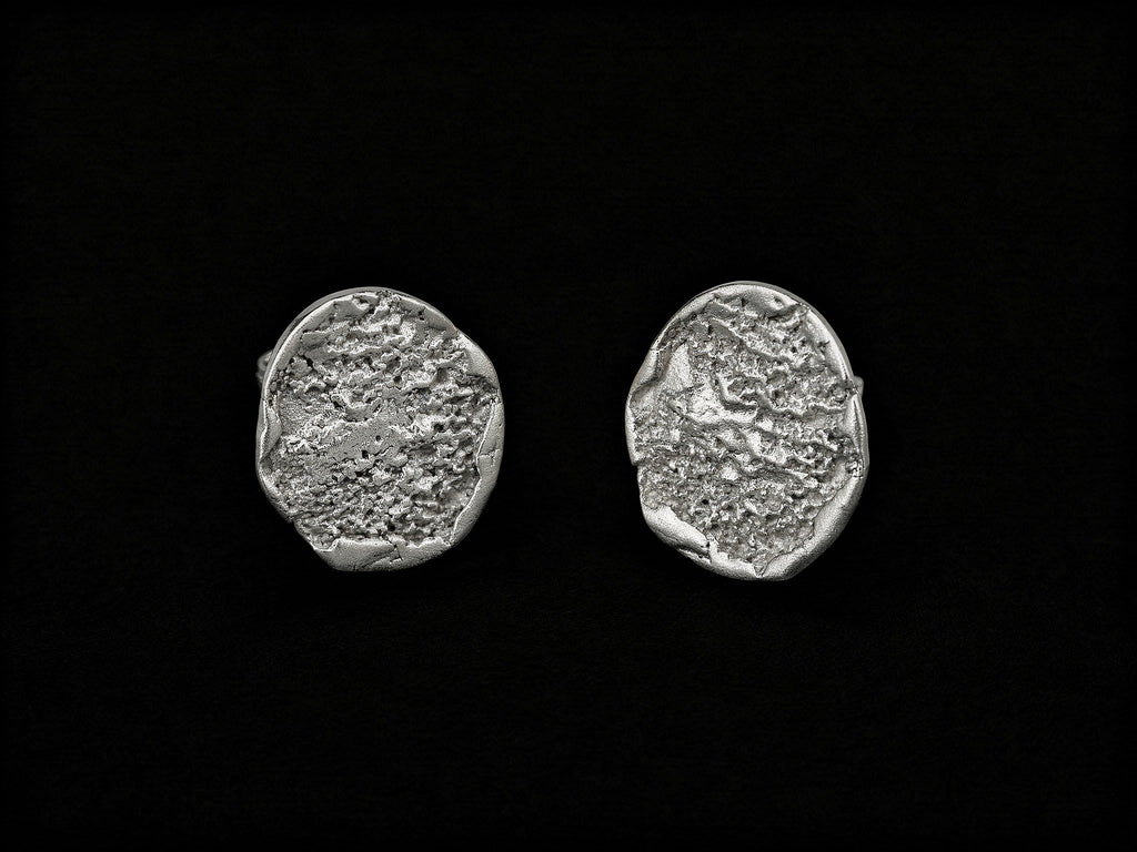 925 sterling silver stud earrings with hammered round discs, textured silver finish