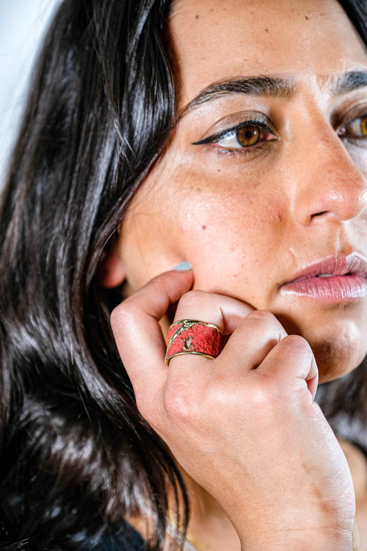 Strata Ring in gold-plated bronze with sculptural design