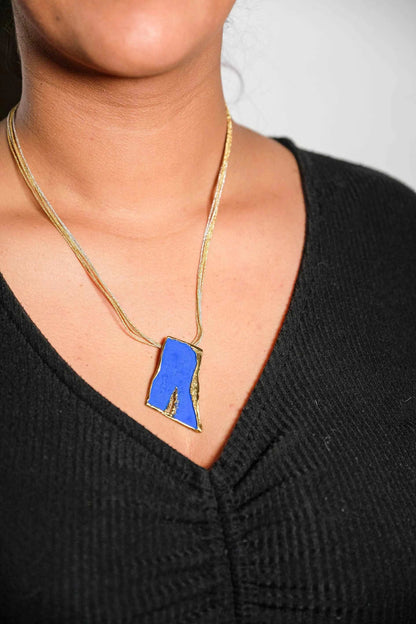 Strata Necklace in gold-plated bronze with sculptural design