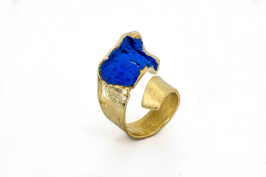 Eternal Loop Ring handcrafted in Barcelona
