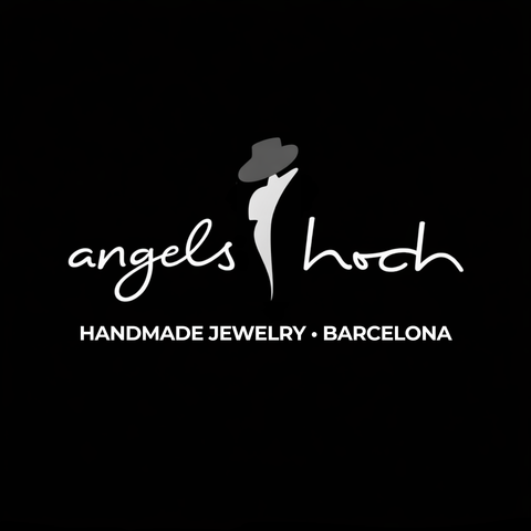 Entra al món de Angels Hoch