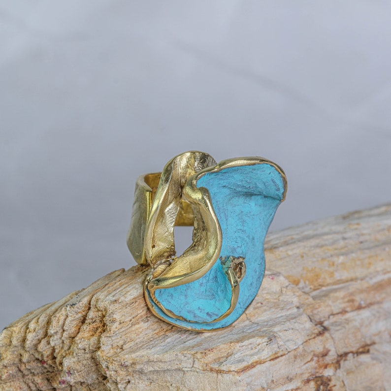 Oceánida Ring handcrafted in Barcelona