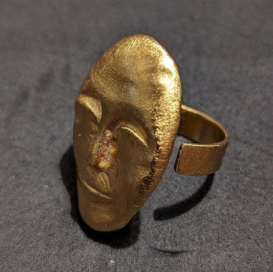 Echoes of Time Ring in gold-plated bronze with gothic design