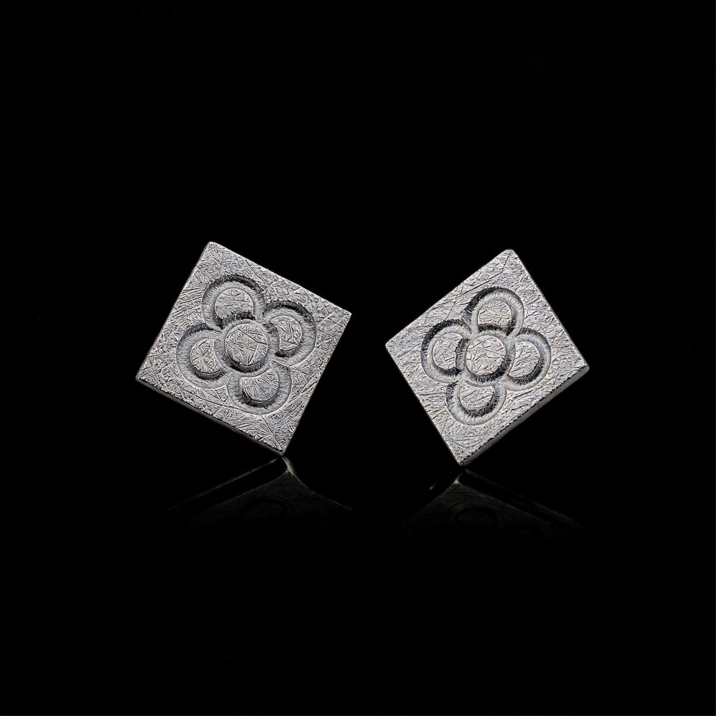 Boucles d'oreilles carrées à fleurs catalanes Panot