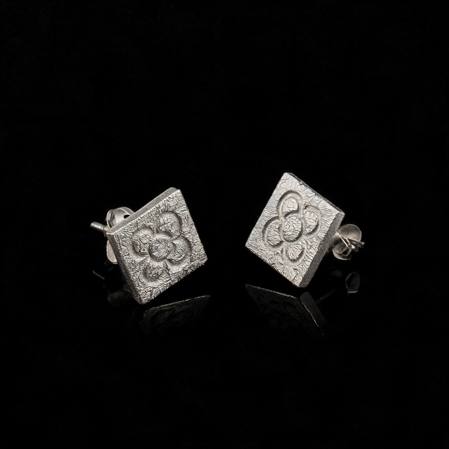 Boucles d'oreilles carrées à fleurs catalanes Panot