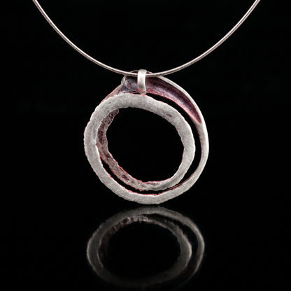 925 silver pendant with textured oval ring detail, gray with subtle red, chain