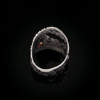 Anillo de plata 925 con exterior de plata texturizada y banda interior hueca