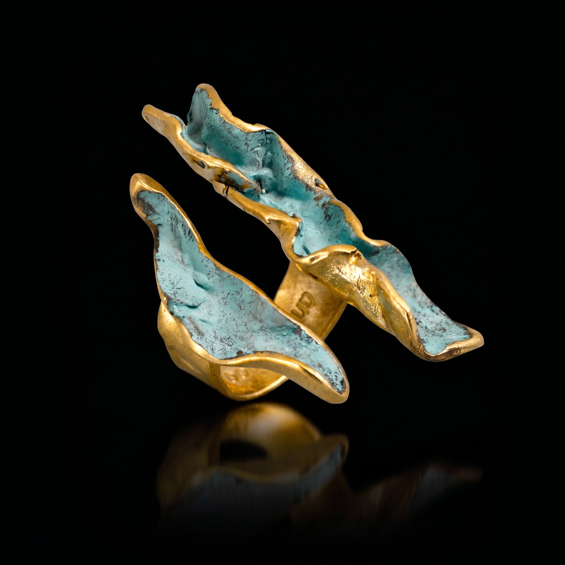Turquoise wave ring with gold-tone setting and textured enamel