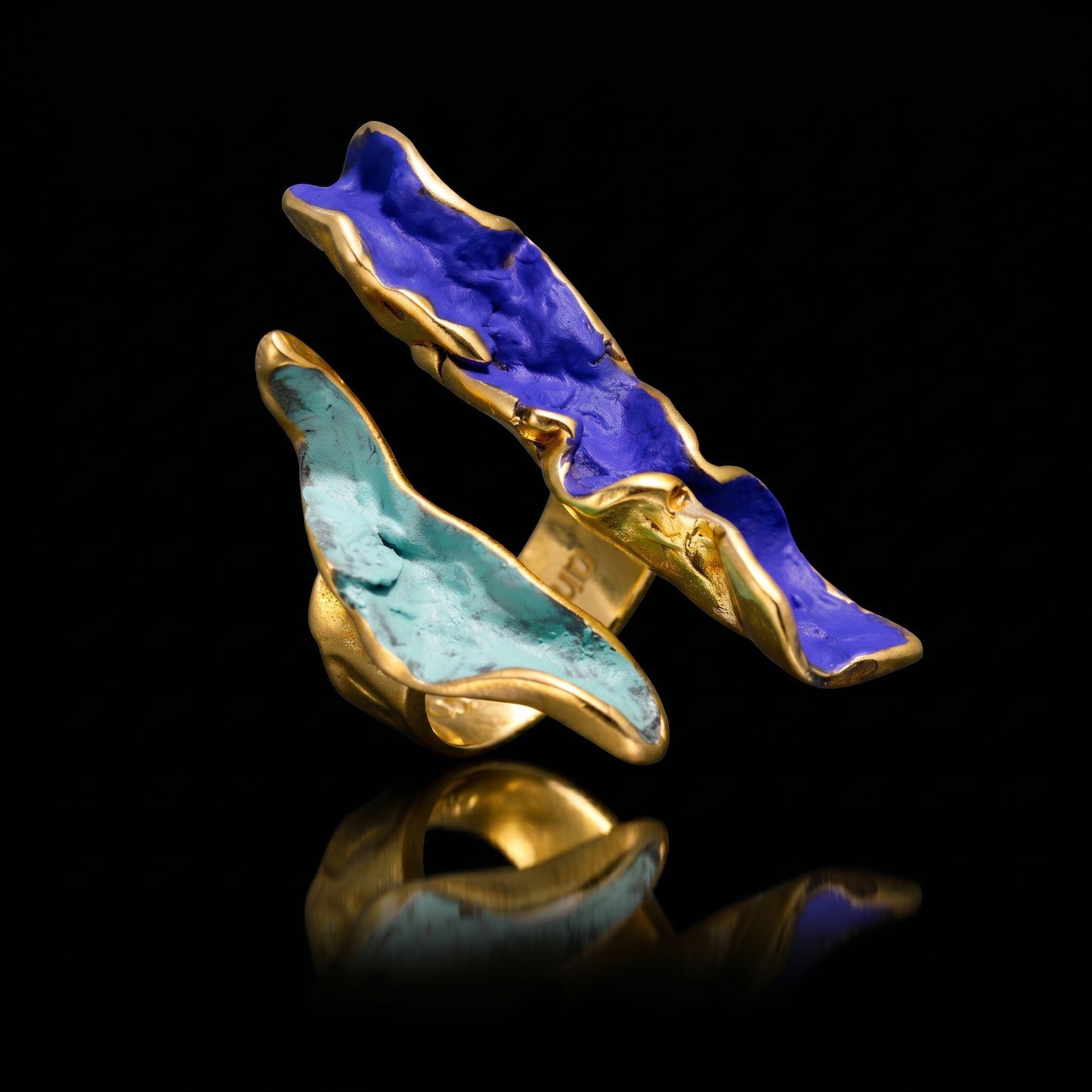 Different Waves ring set with blue and turquoise enamel and gold-tone edges
