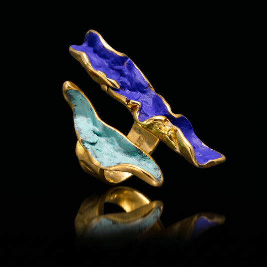 Different Waves Ring