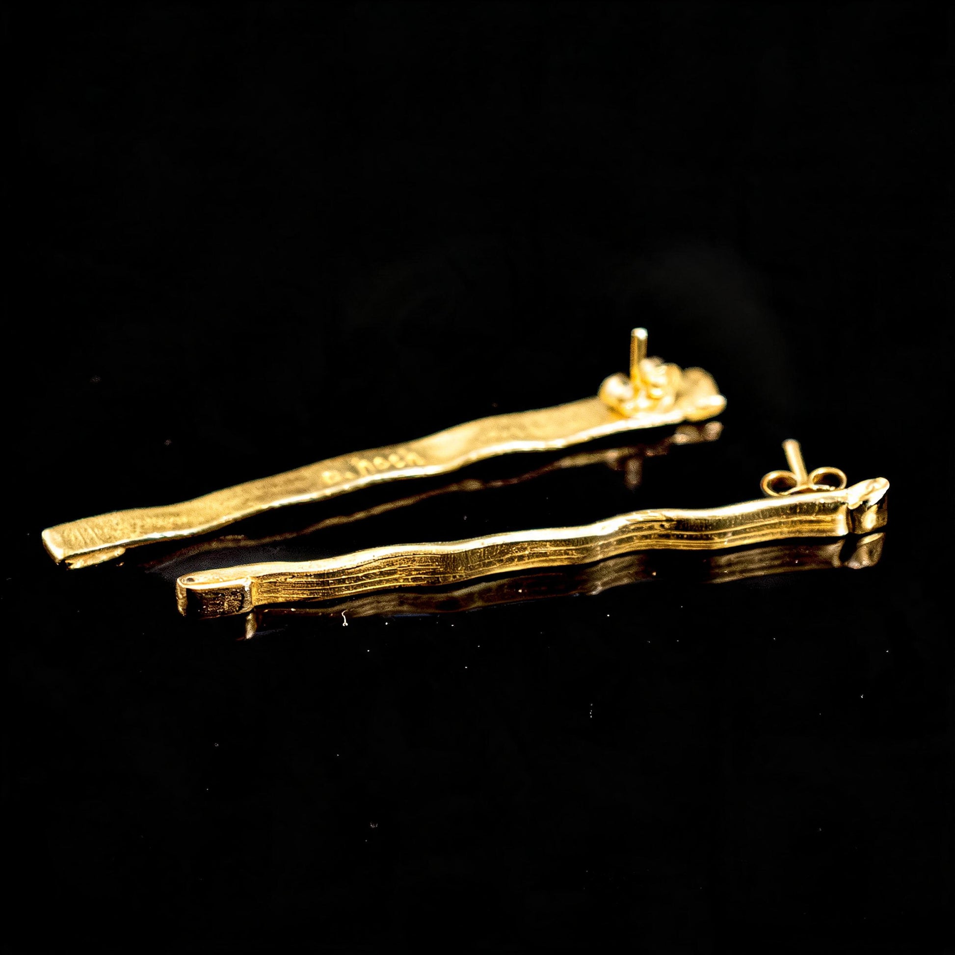 18K Aurum Linearis earrings, long gold linear bars with stud posts and textured finish