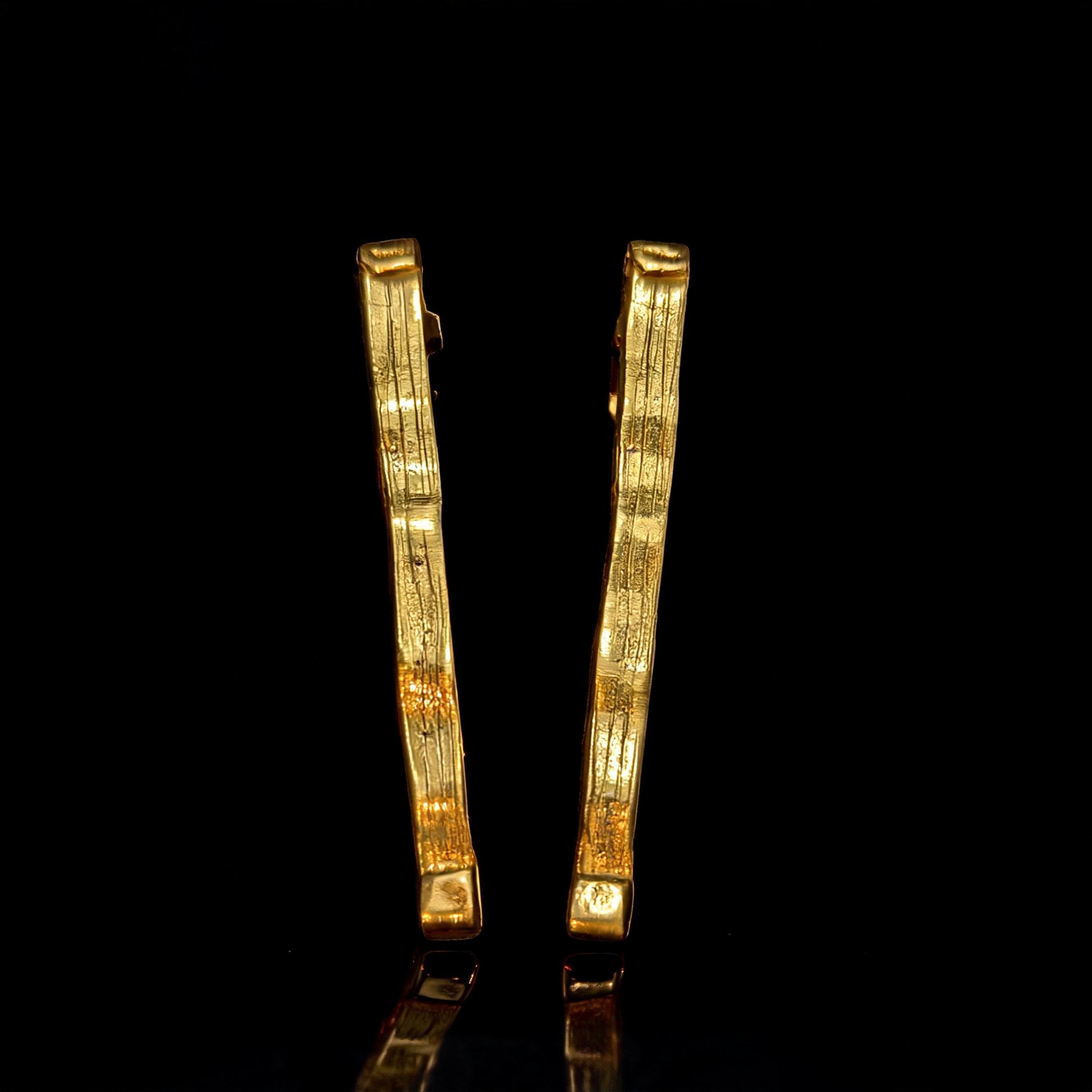 18K Aurum Linearis earrings, vertical textured gold bars with straight edges