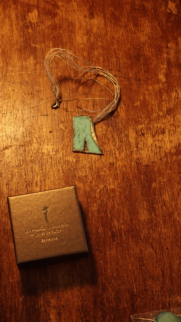 Strata Necklace product video