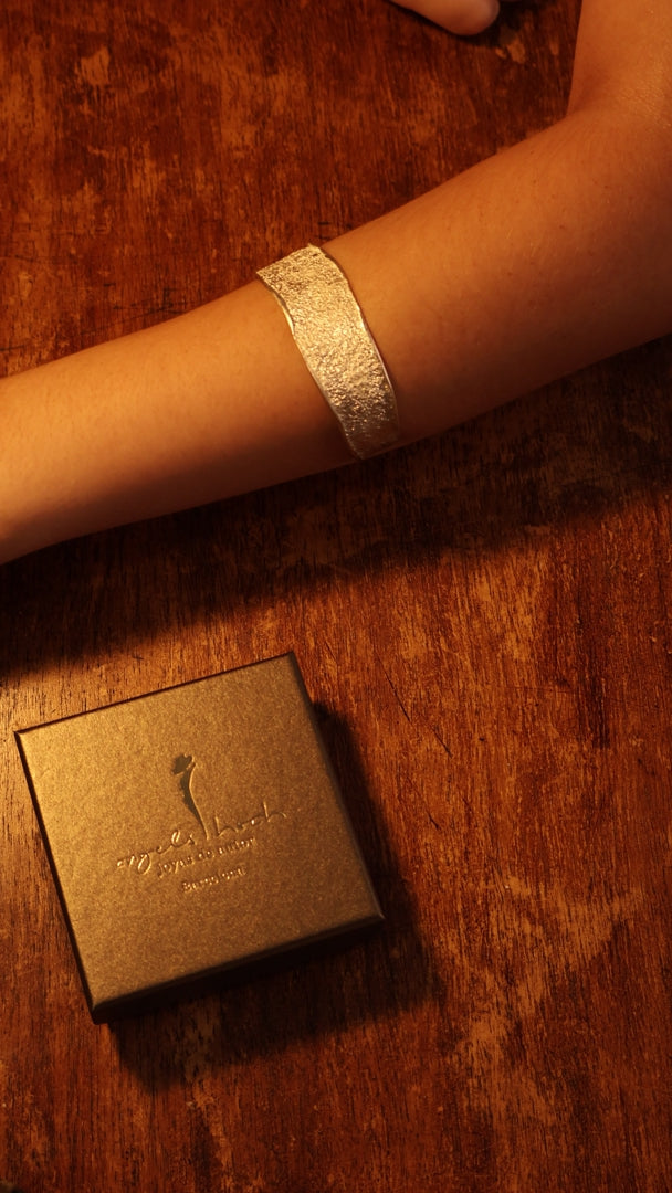 Silver Aurum Circulus Bracelet product video